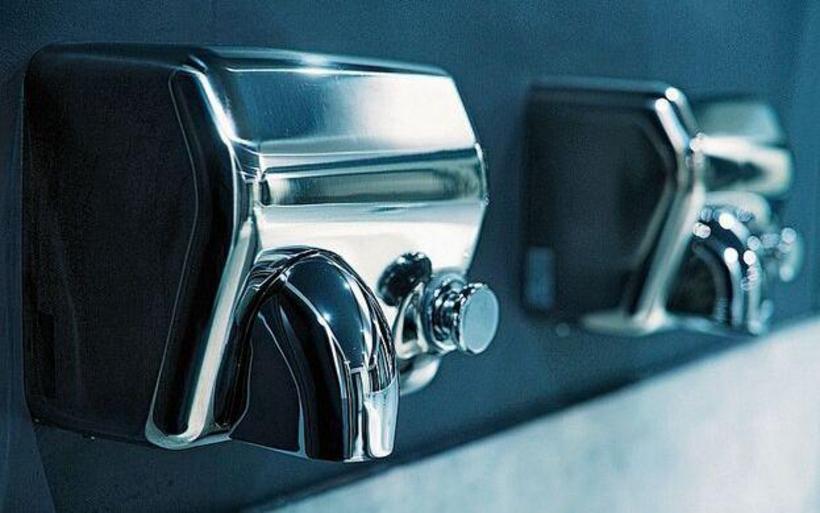 Warmlufthändetrockner