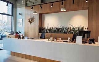 Reception ohne Mitarbeitende