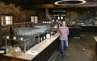 En utilisant des LED, la consommation du restaurant Tegia Curnius a baissé de 21,2 à 8,4 MWh par an.