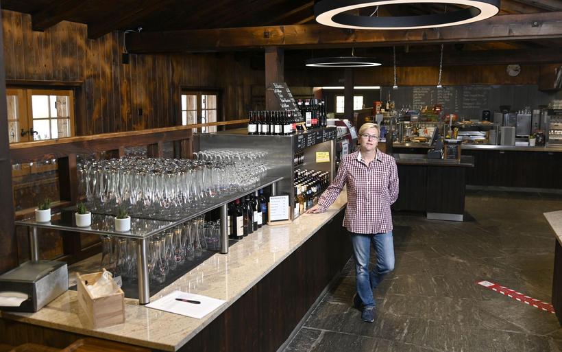 En utilisant des LED, la consommation du restaurant Tegia Curnius a baissé de 21,2 à 8,4 MWh par an.