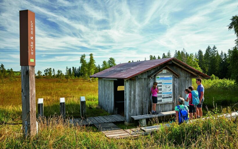 Die Unesco-Biosphäre Entlebuch macht sich für einen sanften Ganzjahrestourismus mit natur- und klimaverträglichen Angeboten stark. Geführte öffentliche Exkursionen und Kurse oder die Vermittlung gelebter Traditionen gehören ebenso dazu wie ein breites Angebot an sportlichen Freizeitbetätigungen.