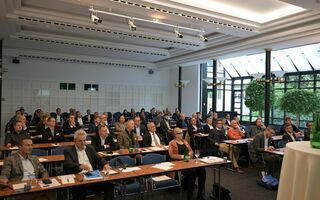 Über 80 CEO und CFO von touristischen Unternehmen fanden sich im Saal Orangerie des Victoria-Jungfrau zusammen, um über Personalmangel und fehlenden Wohnraum zu diskutieren.