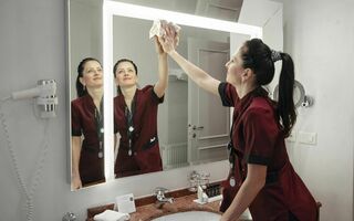 Viktorija Odnodbortsewa ist eine von 66 000 Ukrainerinnen und Ukrainern mit Schutzstatus S. Sie arbeitet seit bald zwei Jahren im Hotel Schweizerhof in Luzern.