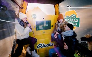 Karaoke-Singen in der Ricola Gondel