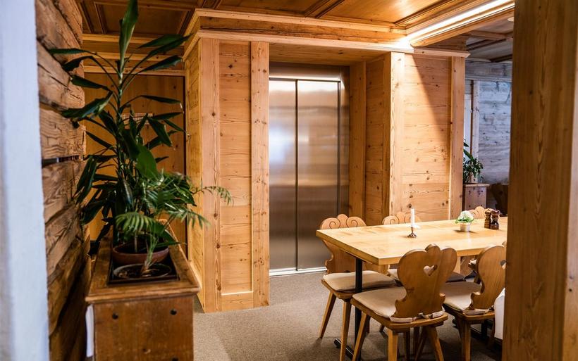 Restaurant im Posthotel Rössli mit Lift