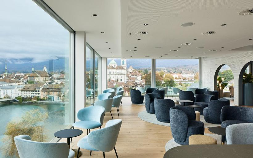 Penthouse Bar mit Blick auf die Solothurner Altstadt