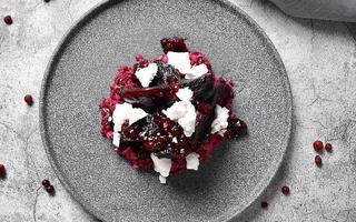 un plat végan betterave