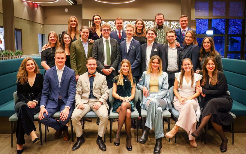 Diplomklasse Unternehmensführung 2 Legende