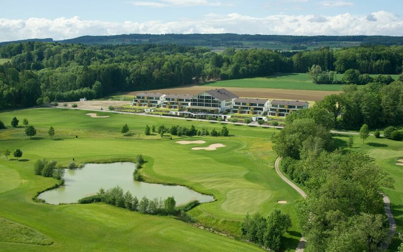 Das Wellnesshotel aus der Vogelpespektive