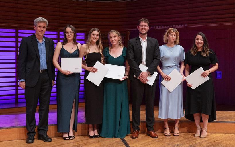 Gruppenfoto Diplomfeier