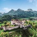 une vue du château de gruyère