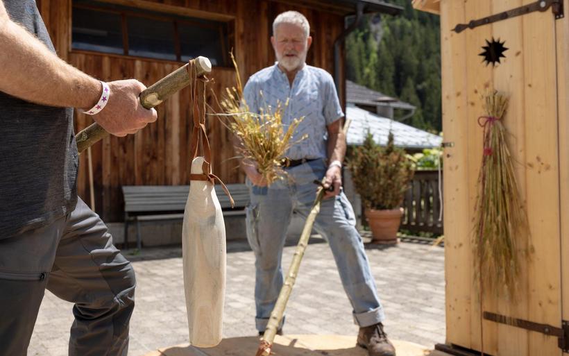 Klanginstallation rhythmisch Getreides dräschen