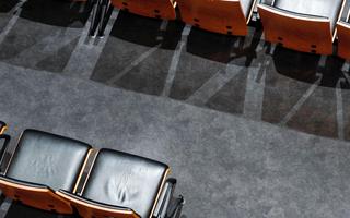 Leere Sitze