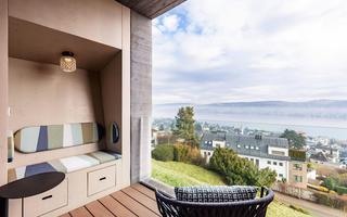 Die neugestalteten Zimmer bieten stilvolle Sitzecken zum Verweilen.