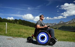 Mittels verschiedener Massnahmen soll in Arosa ein Tourismusangebot für alle Personen geschafft werden.