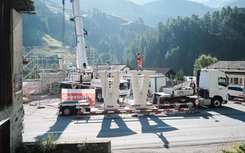 Bau des Weissen Turms in Mulgens