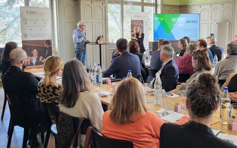 Der «Ibex Fairstay Weiterbildungs- und Netzwerktag 2024» findet in Basel statt.