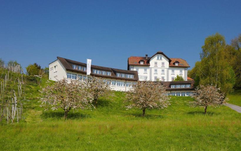 Hotel & Gastro Formation in Weggis