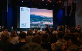 Neben spannenden Fachbeiträgen bietet das Tourismus Forum Zürichsee Austauschgelegenheiten.