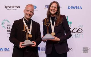 Nicola Luigi Hofer und Samantha Dean