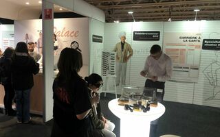 Le stand d'HotellerieSuisse au salon Forum des métiers à Fribourg.