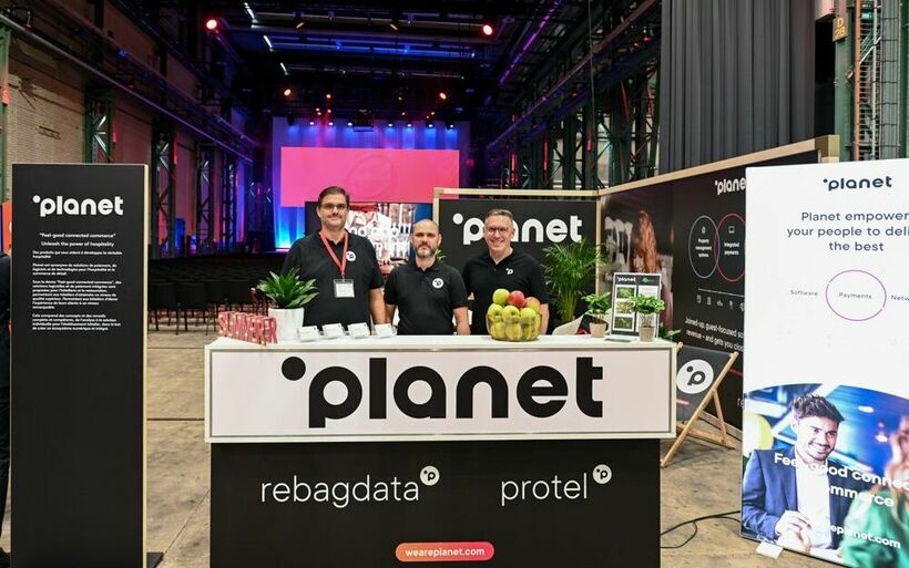 Hospitality Summit Stand Planet