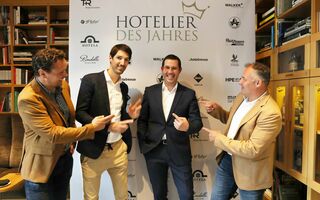Paul-Marc Julen, Hotelier und Präsident Zermatt Tourismus; Fabrizio Gull, Leiter Destinations-Service Zermatt Tourismus; Chrisitian Eckert, Managing Director Hotel The Omnia Zermatt und Daniel Luggen, Kurdirektor Zermatt Tourismus (v.l.).