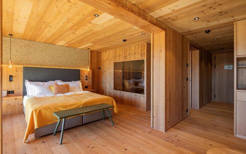 Das Valbella Resort verwendete für den Umbau natürliche Materialien.